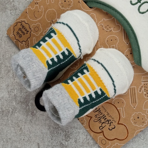 💩 Baby Essentials Fall Set - Picture 2 of 5